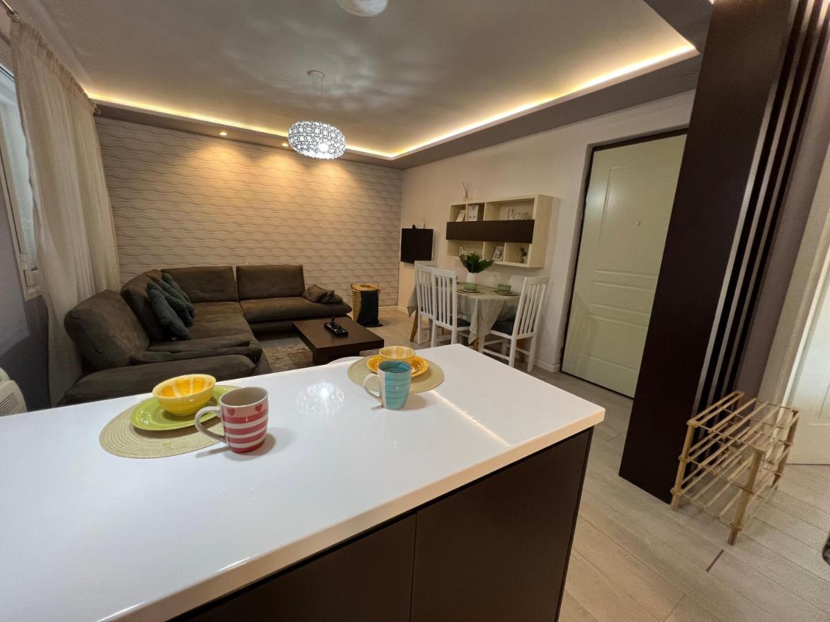 Tirana Noemi Home Esterno foto